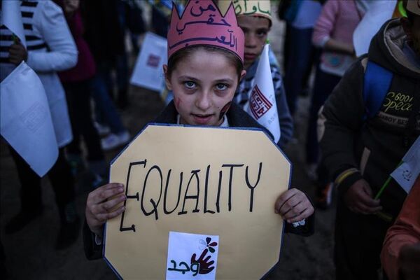 Gazzeli çocuklardan Dünya Çocuk Hakları Günü yürüyüşü - Sputnik Türkiye