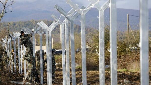 Makedonya'dan Yunanistan sınırına dikenli tel - Sputnik Türkiye