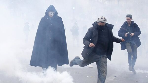 Paris İklim Zirvesi protesto - Sputnik Türkiye