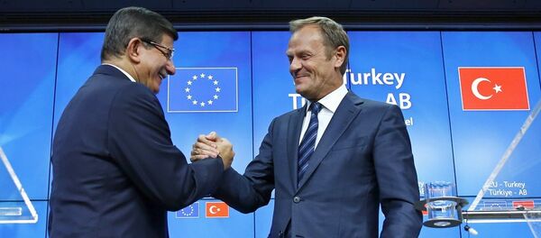 Ahmet Davutoğlu-Donald Tusk - Sputnik Türkiye