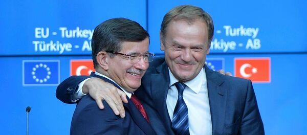 Başbakan Ahmet Davutoğlu - AB Konseyi Başkanı Donald Tusk Başbakan Ahmet Davutoğlu - AB Konseyi Başkanı Donald Tusk - Sputnik Türkiye