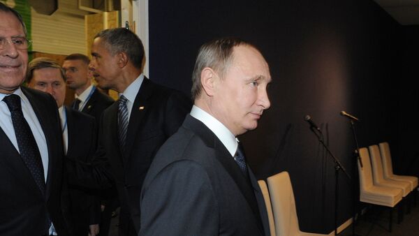 ABD Başkanı Barack Obama ile Rusya Devlet Başkanı Vladimir Putin, İklim Zirvesi için gittikleri Paris'te görüştü - Sputnik Türkiye