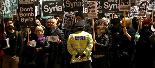 İngiltere Suriye protestosu İngiltere Suriye protestosu - Sputnik Türkiye