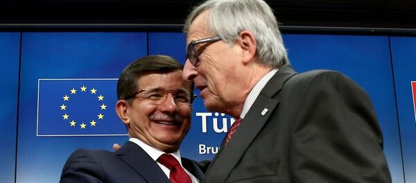 Başbakan Ahmet Davutoğlu - AB Komisyonu Başkanı Jean Claude Juncker - Sputnik Türkiye