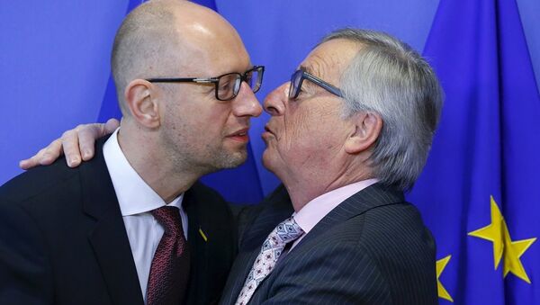 AB Komisyonu Başkanı Jean Claude Juncker - Ukrayna Başbakanı Arseniy Yatsenyuk - Sputnik Türkiye