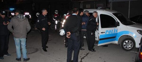 Adana'da 'Rakı Festivali'ne silahlı saldırı - Sputnik Türkiye