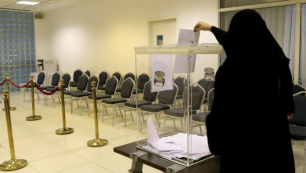 Suudi Arabistan seçimlerinde kadınlar - Sputnik Türkiye