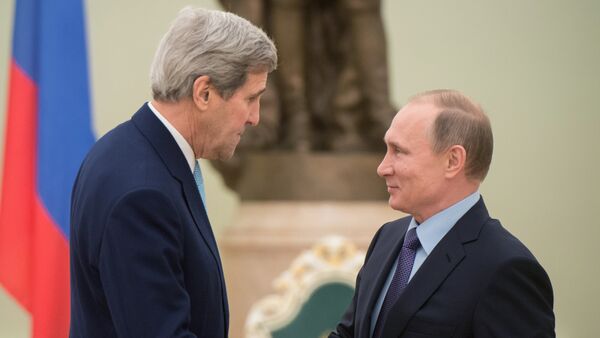 Rusya Devlet Başkanı Vladimir Putin, Moskova'da ABD Dışişleri Bakanı John Kerry ile görüştü - Sputnik Türkiye