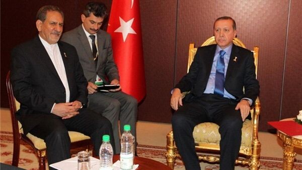 Cumhurbaşkanı Recep Tayyip Erdoğan ve İran Cumhurbaşkanı Birinci Yardımcısı İshak Cihangiri - Sputnik Türkiye