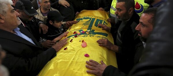 Hizbullah'ın üst düzey isimlerinden Samir Kantar'ın cenazesi Hizbullah'ın üst düzey isimlerinden Samir Kantar'ın cenazesi - Sputnik Türkiye