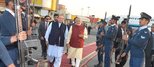 Navaz Şerif-Narendra Modi - Sputnik Türkiye