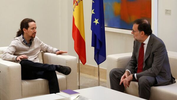 Podemos lideri Pablo Iglesias- İspanya Başbakanı Mariano Rajoy - Sputnik Türkiye
