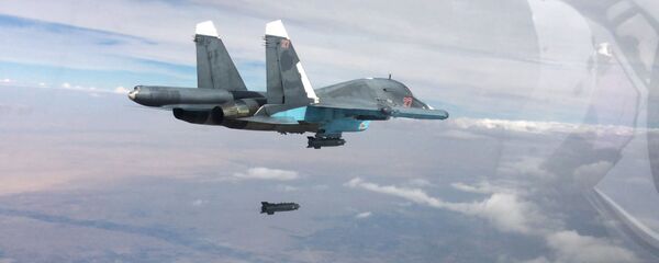 Rusya'nın Suriye'de hava operasyonu - Sputnik Türkiye