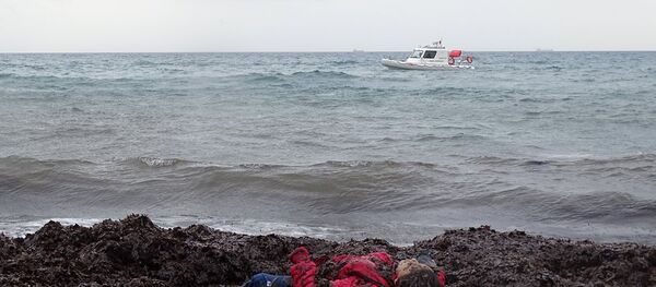 Dikili - sığınmacı çocuk Dikili - sığınmacı çocuk - Sputnik Türkiye