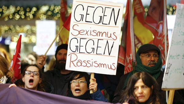 Köln'de taciz protestosu - Sputnik Türkiye