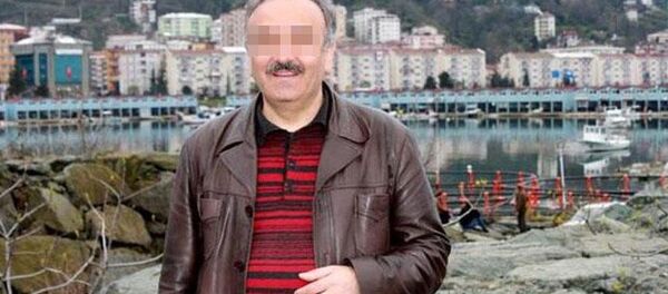 Rize Özel İdare Genel Sekreter Yardımcısı, erkek çocuklara cinsel istismardan tutuklandı. - Sputnik Türkiye