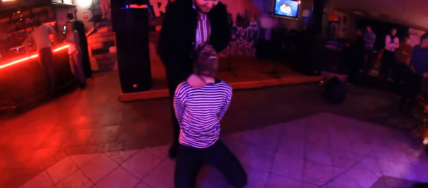 Kiev'de, Türkiye- Rusya krizinden ilham alan yılbaşı eğlencesi - Sputnik Türkiye