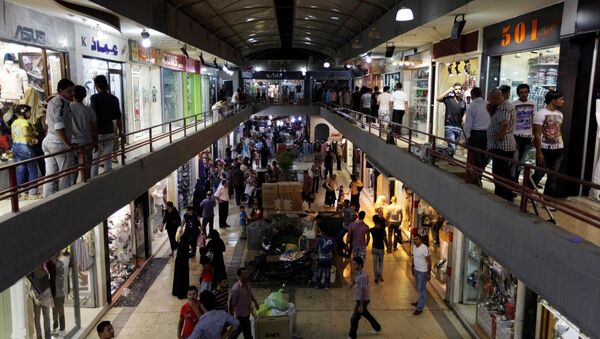 Bağdat'ta alışveriş merkezine saldırı. - Sputnik Türkiye