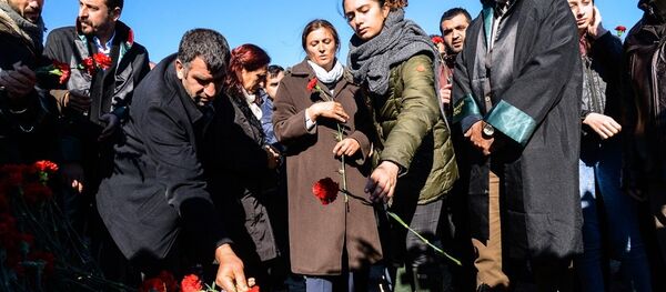 Türkan Elçi - Nazenin Elçi - Sputnik Türkiye