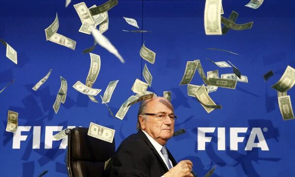 Blatter'a dolarlı protesto - Sputnik Türkiye
