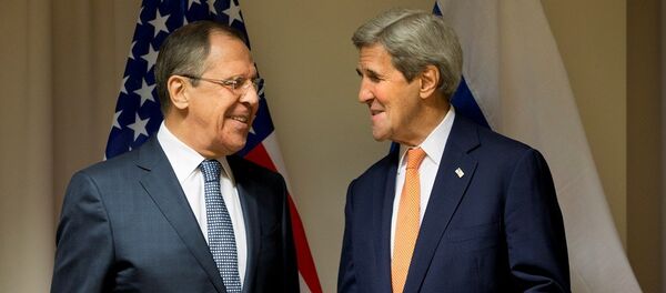 Rusya Dışişleri Bakanı Sergey Lavrov ve ABD Dışişleri Bakanı John Kerry - Sputnik Türkiye