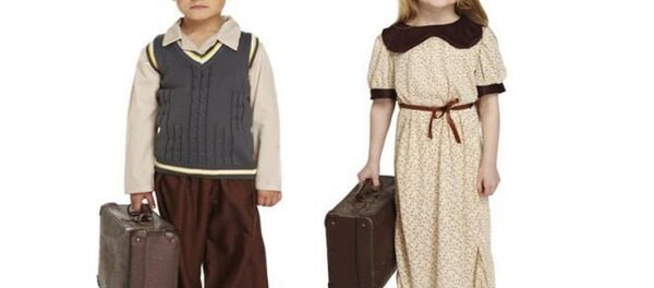 Amazon İtalya'dan çocuk mülteci 'kostümü' - Sputnik Türkiye