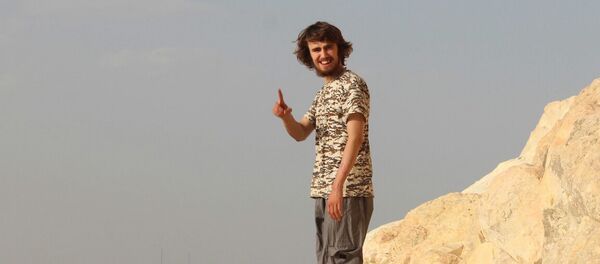 'Cihatçı John'un IŞİD'e katılan ilk 'beyaz' İngiliz erkek olduğu iddia edildi. - Sputnik Türkiye