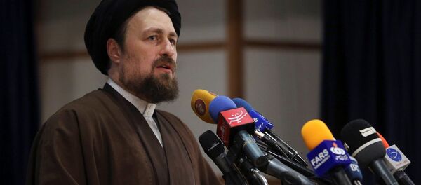 İran devrim lideri Ayetullah Humeyni'nin torunu Hasan Humeyni - Sputnik Türkiye