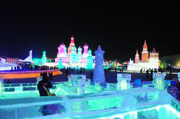 Dünyanın en büyük buz ve kar festivali yapıldı - Sputnik Türkiye
