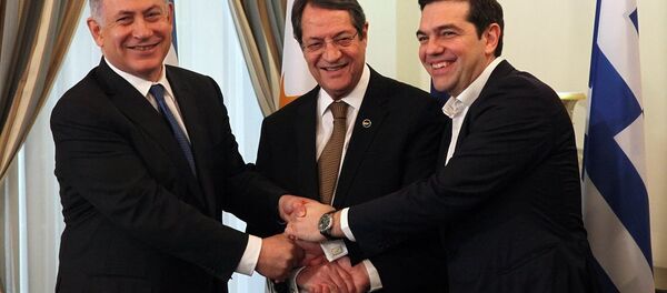 İsrail Başbakanı Benyamin Netanyahu- Güney Kıbrıs lideri Nikos Anastasiadis- Yunanistan Başbakanı Aleksis Çipras - Sputnik Türkiye