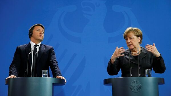 İtalya Başbakanı Matteo Renzi ve Almanya Başbakanı Angela Merkel - Sputnik Türkiye