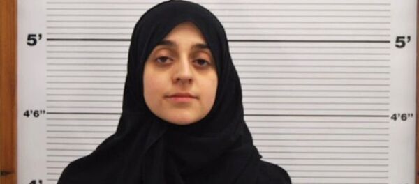 Çocuğuyla birlikte, IŞİD’e katılmak için Suriye'ye seyahat eden İngiliz vatandaşı Tareena Shakil, 6 yıl hapis cezasına çarptırıldı. - Sputnik Türkiye