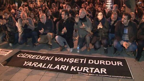 Kadıköy'de Cizre eylemi - Sputnik Türkiye