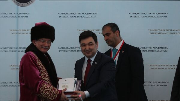 Başbakan Ahmet Davutoğlu, Kazakistan'da. - Sputnik Türkiye