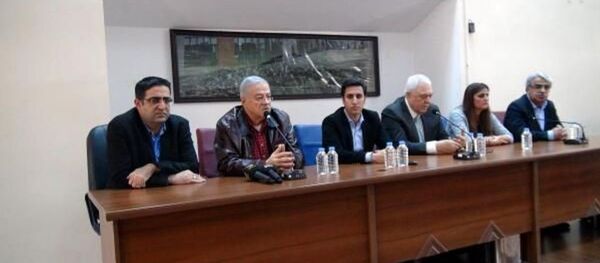 Cizre'ye gitmek isteyen HDP milletvekillerine izin verilmedi. - Sputnik Türkiye