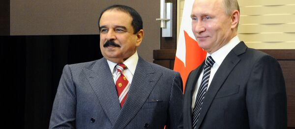 Rusya Devlet Başkanı Vladimir Putin ve Bahreyn Kralı Hamad bin İsa el Halife - Sputnik Türkiye