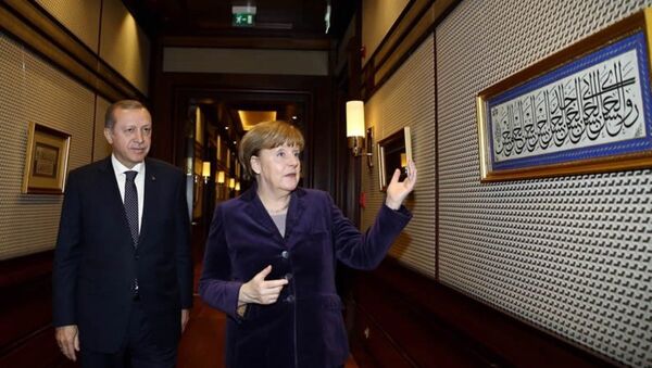 Cumhurbaşkanı Recep Tayyip Erdoğan, Almanya Başbakanı Angela Merkel'i, Cumhurbaşkanlığı Külliyesi'nde kabul etti. - Sputnik Türkiye