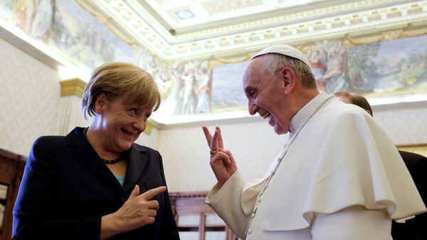 Almanya Başbakanı Angela Merkel- Papa Francis - Sputnik Türkiye
