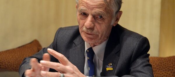 Kırım Tatar Meclisi'nin eski lideri ve Ukrayna parlamentosu üyesi Mustafa Cemilev - Sputnik Türkiye