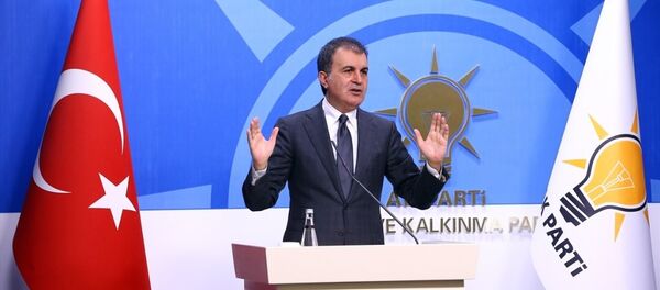 AK Parti Genel Başkan Yardımcısı ve Parti Sözcüsü Ömer Çelik, AK Parti Genel Merkezi'nde, basın toplantısı düzenledi. - Sputnik Türkiye