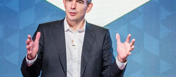 Google yöneticilerinden Matt Brittin, maaşının ne kadar olduğu sorusuna yanıt veremedi. - Sputnik Türkiye