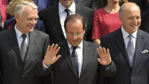Jean-Marc Ayrault - François Hollande - Laurent Fabius - Sputnik Türkiye