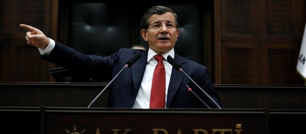 AK Parti Genel Başkanı ve Başbakan Ahmet Davutoğlu, TBMM'de AK Parti Grup Toplantısı'na katılarak konuşma yaptı. - Sputnik Türkiye