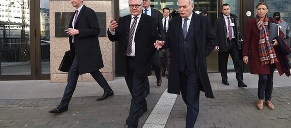 Almanya Dışişleri Bakanı Frank-Walter Steinmeier ve Fransa Dışişleri Bakanı Jean-Marc Ayrault Almanya Dışişleri Bakanı Frank-Walter Steinmeier ve Fransa Dışişleri Bakanı Jean-Marc Ayrault - Sputnik Türkiye