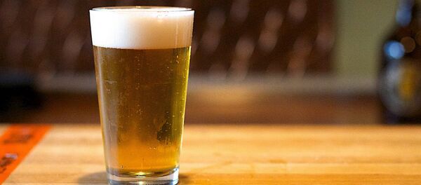 Bira firmasından light ürün talebine yanıt: Yarım bardak için Bira firmasından light ürün talebine yanıt: Yarım bardak için - Sputnik Türkiye