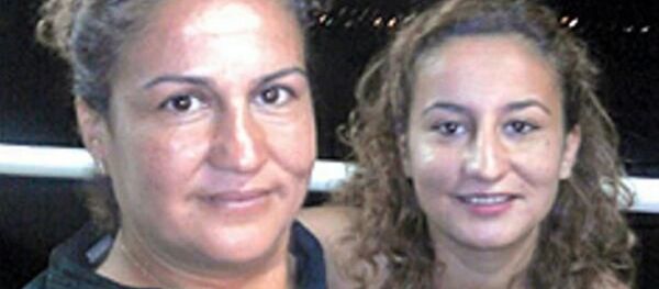 İzmir'in Dikili ilçesinde, şiddet gördüğü kocası tarafından sokak ortasında öldürülen Selma Civek'in yakınlarının başvurusunu değerlendiren Avrupa İnsan Hakları Mahkemesi (AİHM), vatandaşının yaşam hakkını sağlayamadığı için Türkiye'yi, tazminat ödemeye mahkum etti. - Sputnik Türkiye