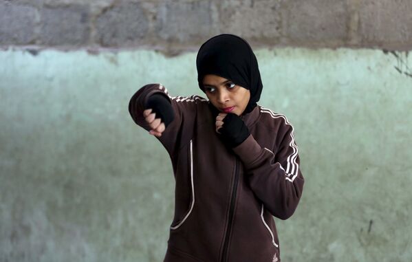 Pakistan'da kızlar için boks kursu - Sputnik Türkiye