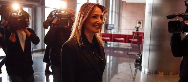 Aylin Nazlı Aka - Sputnik Türkiye