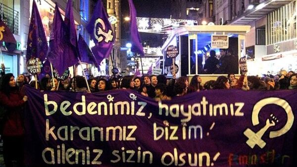 Taksim’de ‘Feminist Gece Yürüyüşü’ - Sputnik Türkiye