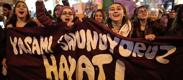 8 Mart Feminist Gece Yürüyüşü - Sputnik Türkiye